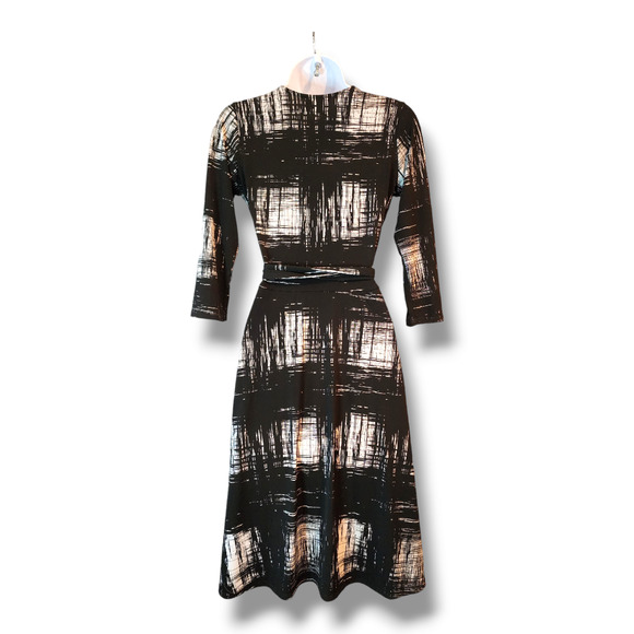 Leota Black & White Abstract Midi Wrap Dress Women’s XS - Picture 3 of 8